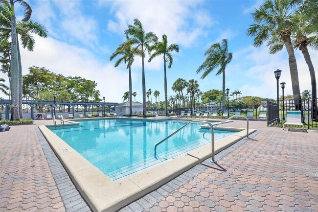 Building Photo - 17321 NW 63rd Ave