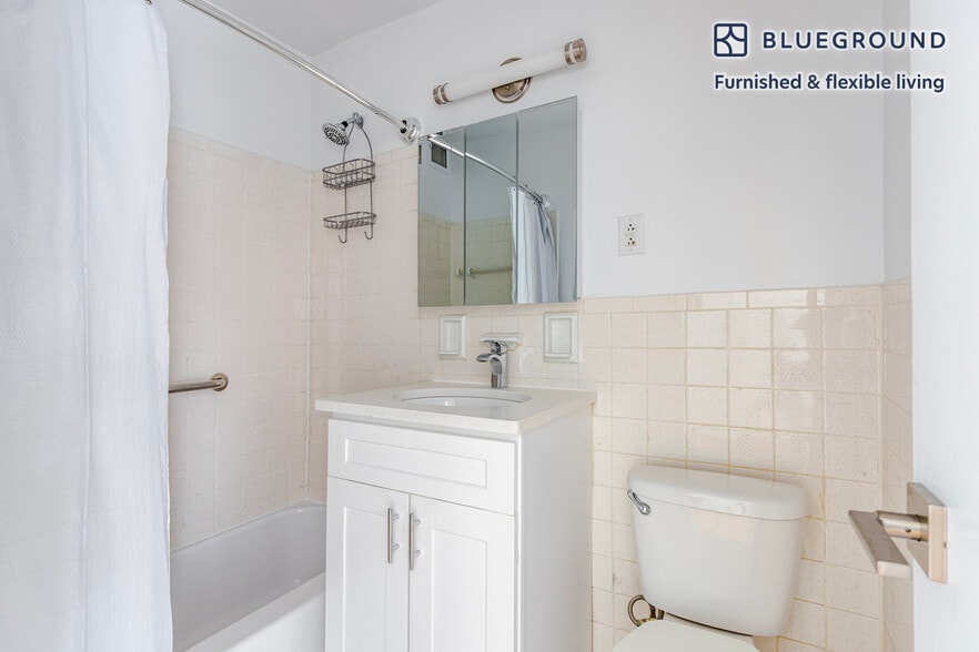 Building Photo - 305 East 86th St