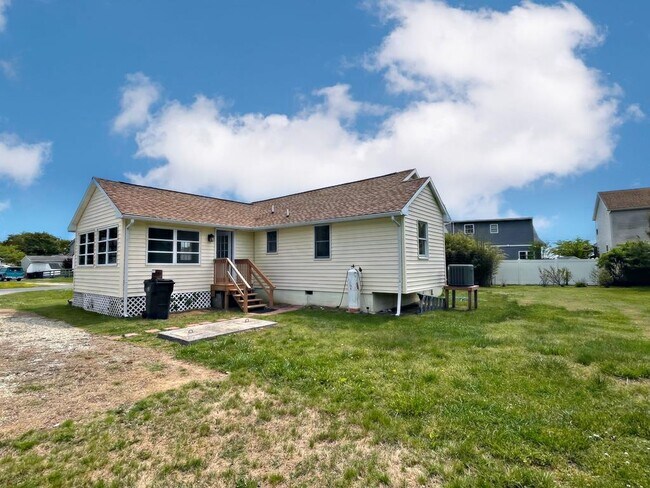 Building Photo - 7186 Wayne Rd