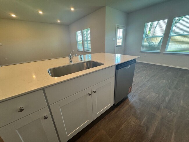 Building Photo - BRAND NEW  |  CUL-DE-SAC  |  PRIVACY/NO NE...