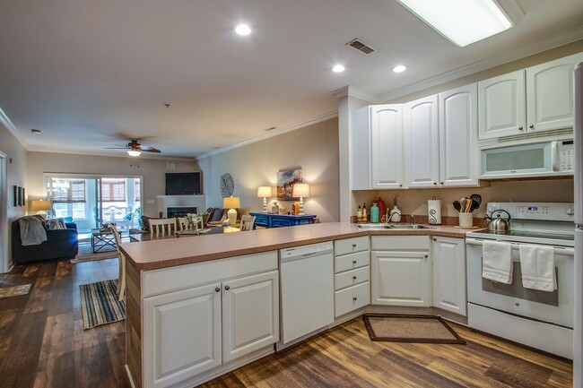 Building Photo - FURNISHED CONDO - LEWES