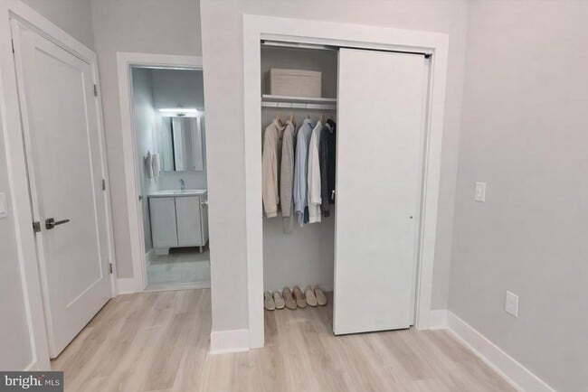 Building Photo - 650 N 36th St