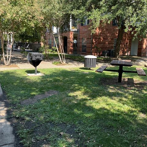 Building Photo - 2524 Preston Rd