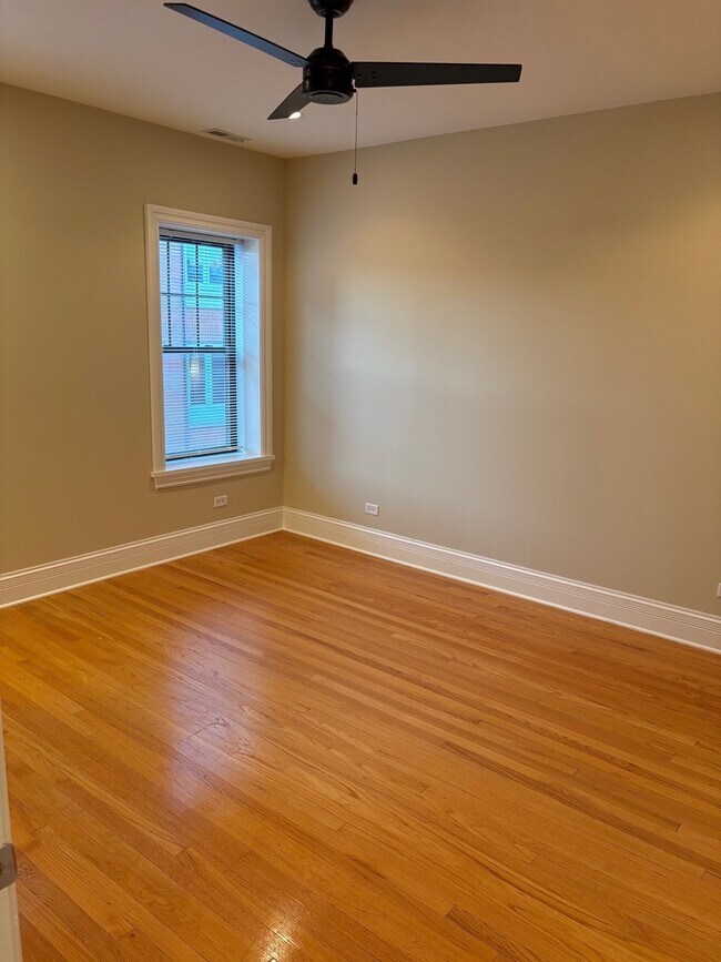 Building Photo - 838 Judson Ave