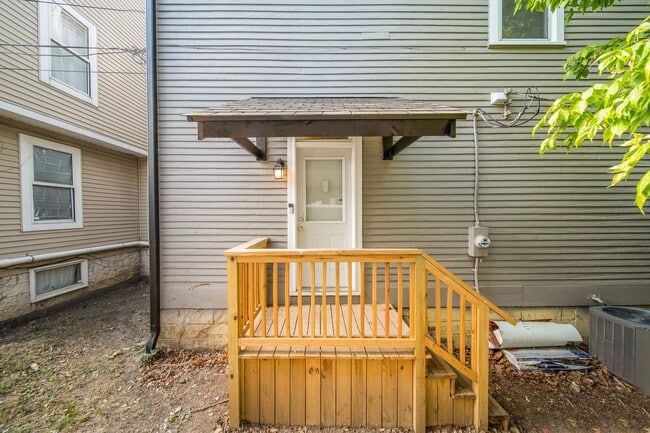 Building Photo - 62 Frambes Ave