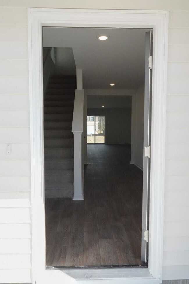 Building Photo - Available Soon!