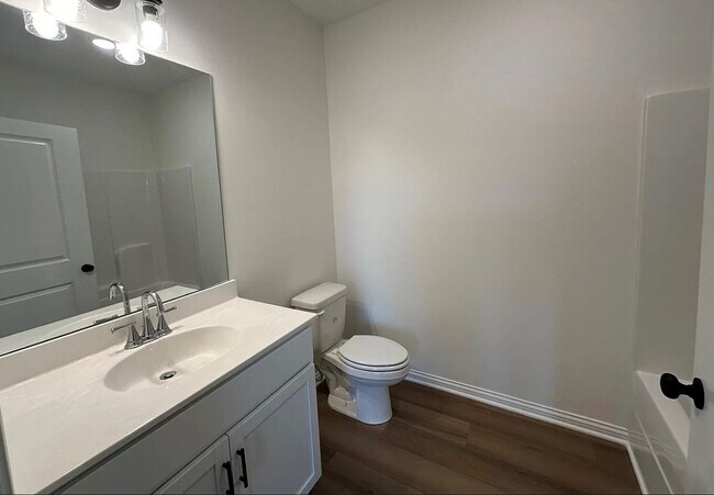 bathroom - Bakers Springs