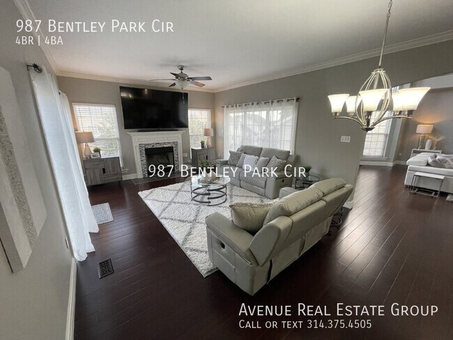 Building Photo - 987 Bentley Park Cir