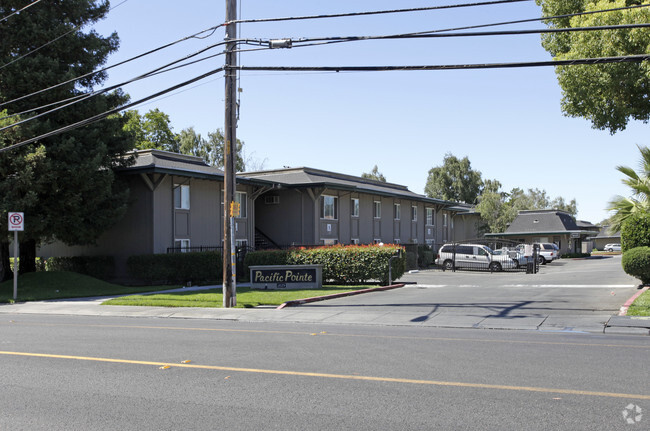 Building Photo - Pacific Pointe Apartments