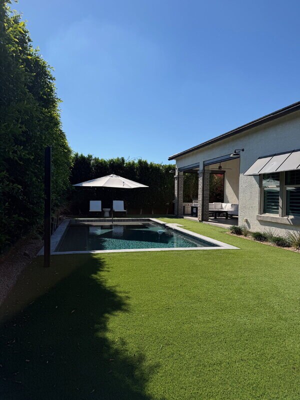 Building Photo - 4191 S Emerald Dr