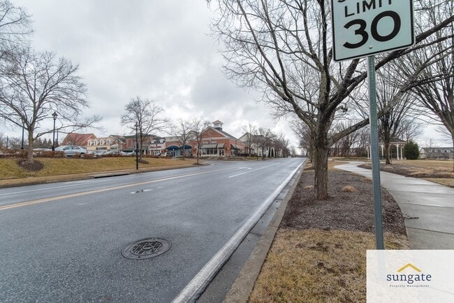 Building Photo - 5757 Richards Valley Rd