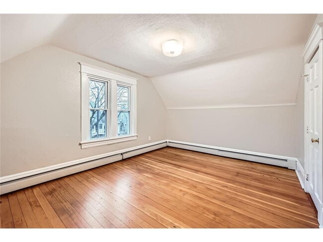 Building Photo - 1156 Marion St