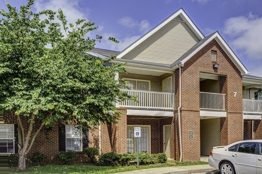 Miller Town Apartments 395 Jack Miller Blvd Clarksville TN 37042