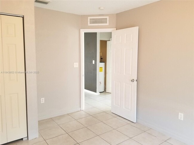 Building Photo - 1782 SW 44th Terrace