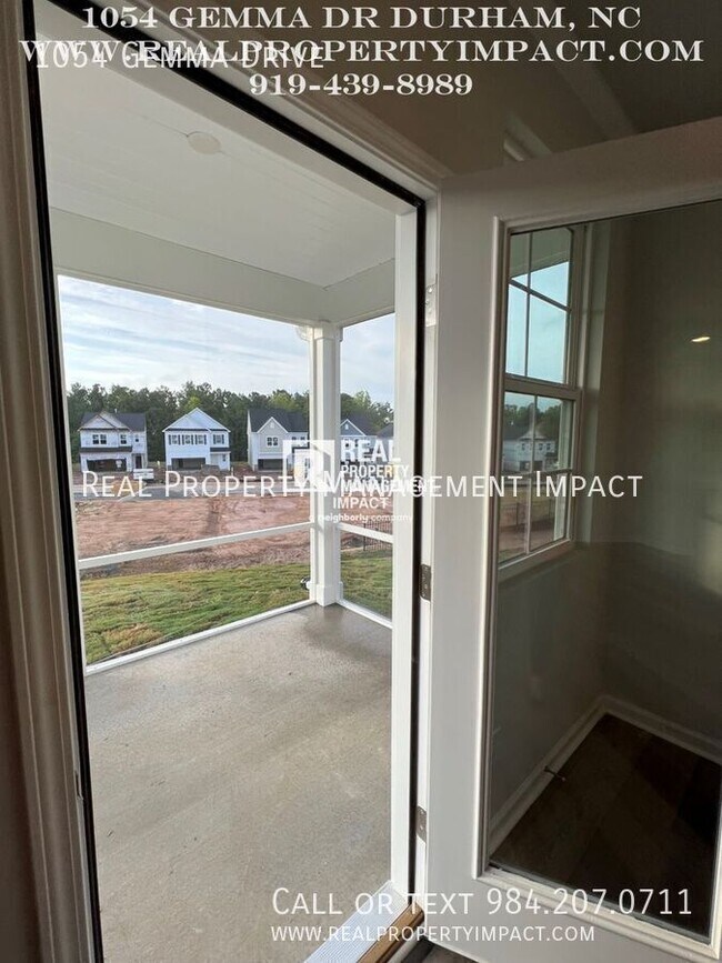 Building Photo - 1054 Gemma Dr
