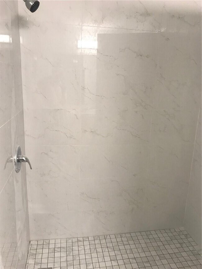 Building Photo - 1489 Barcelona Way