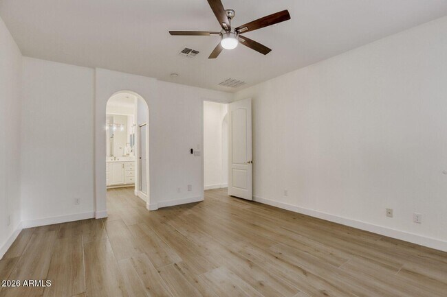 Building Photo - 16844 N 98th Pl