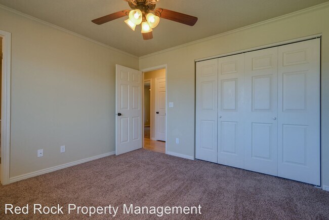 Building Photo - 3 br, 2 bath House - 530 S 250 E