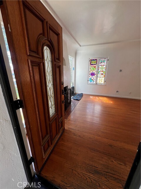 Building Photo - 484 W 25th St