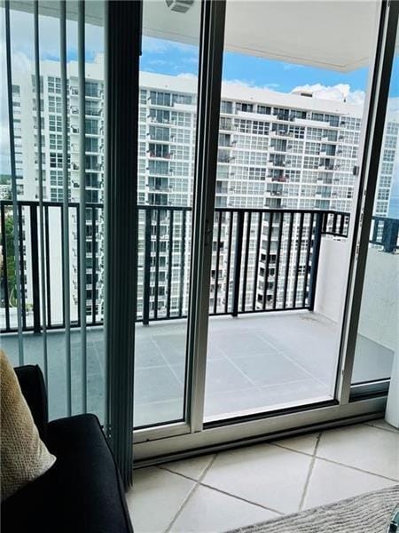 Building Photo - 525 N Ocean Blvd