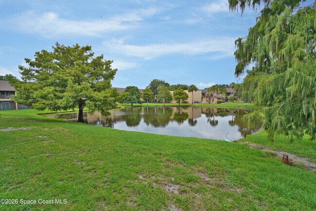 Building Photo - 240 Spring Dr