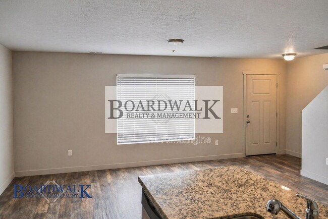 Building Photo - 14388 S Ferndale Way