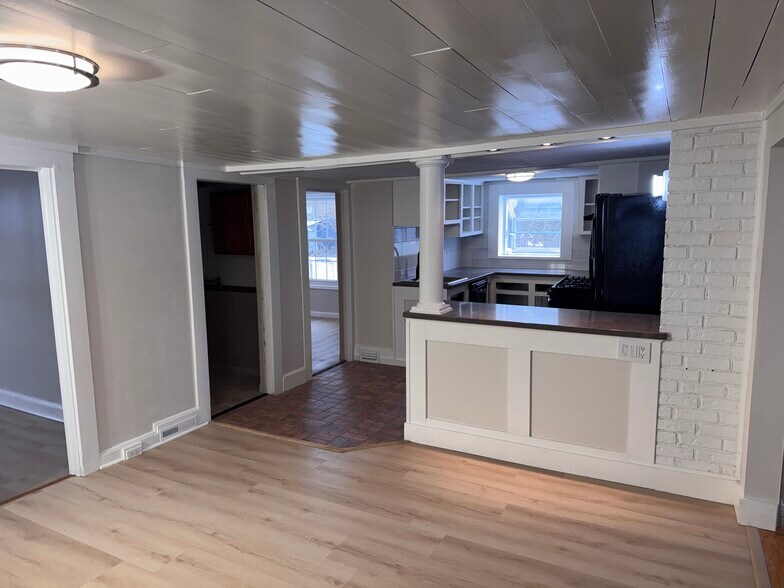 Building Photo - 14 Leonard St