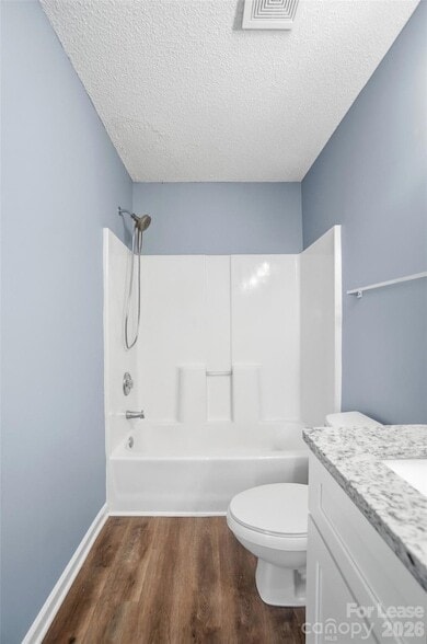 Building Photo - 1760 Forest Side Ln