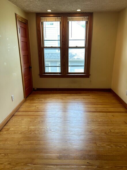 Building Photo - 208 Koch Ave