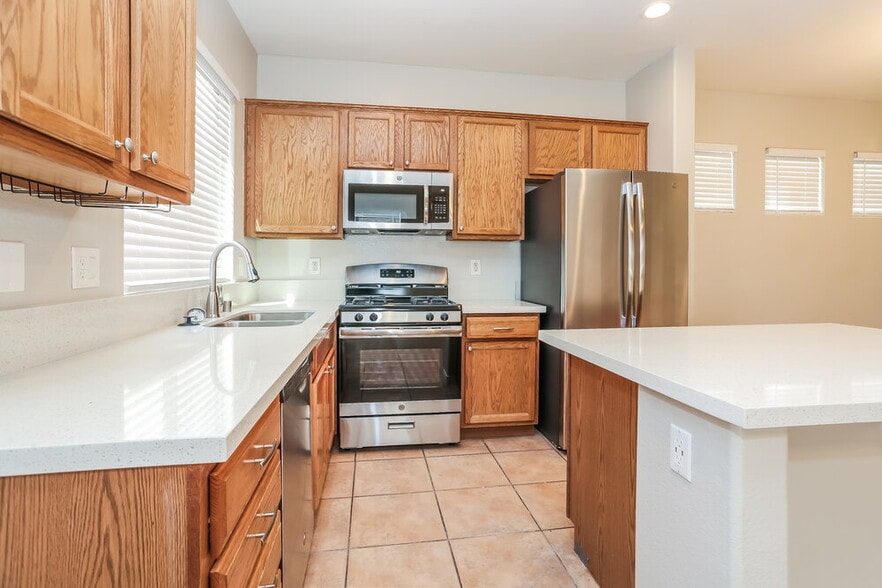 Building Photo - 6425 N Butterfly Sky St