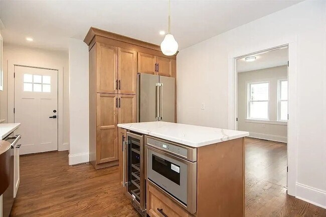 Building Photo - 59 Garrison Ave