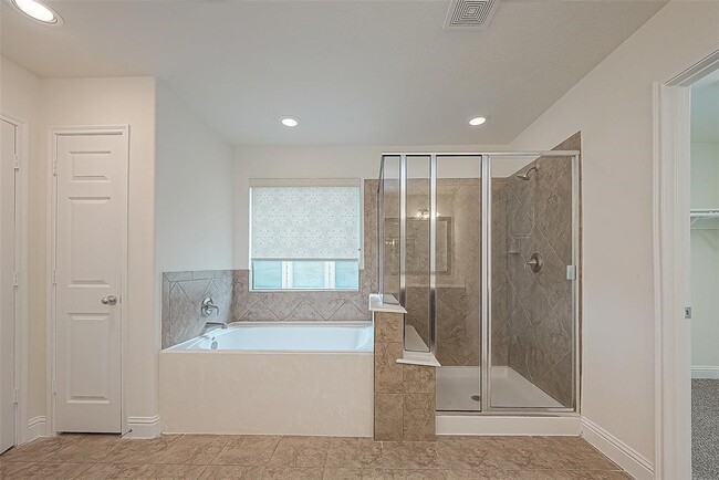 Building Photo - 4419 Matagorda Lakes Dr