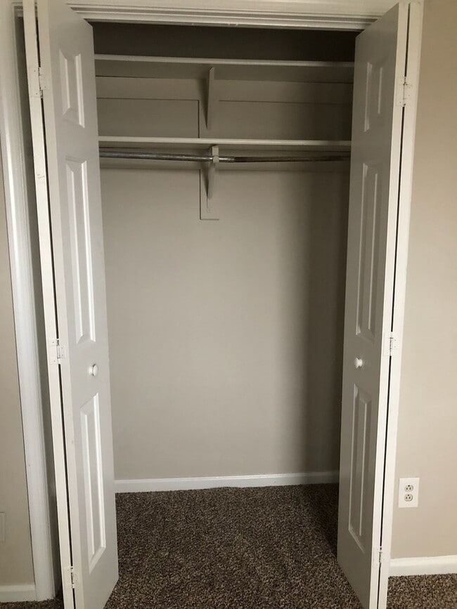 Building Photo - 3 Bedroom Townhome in Ocean Lakes
