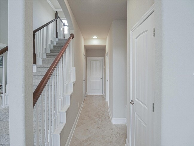 Building Photo - 2701 Camden Hills Ln