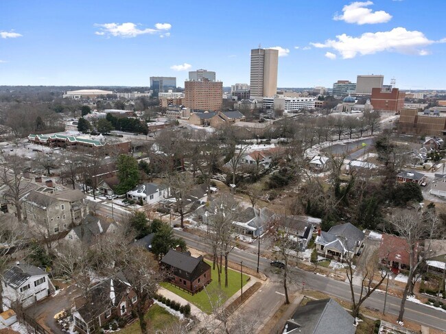 Building Photo - Heritage Historic - Unit A