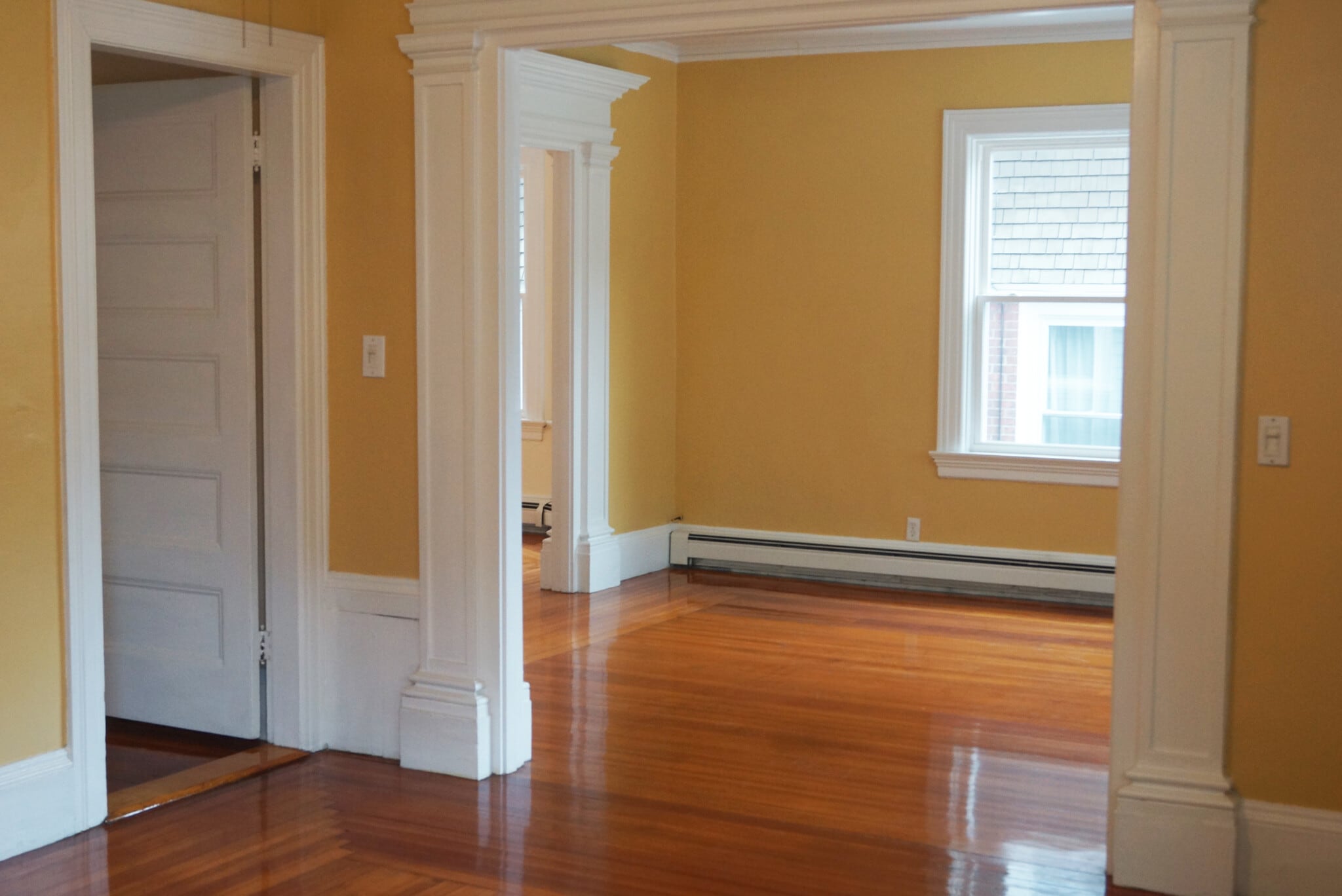 Building Photo - 20 University Ave