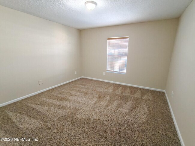 Building Photo - 8444 Hewitt St