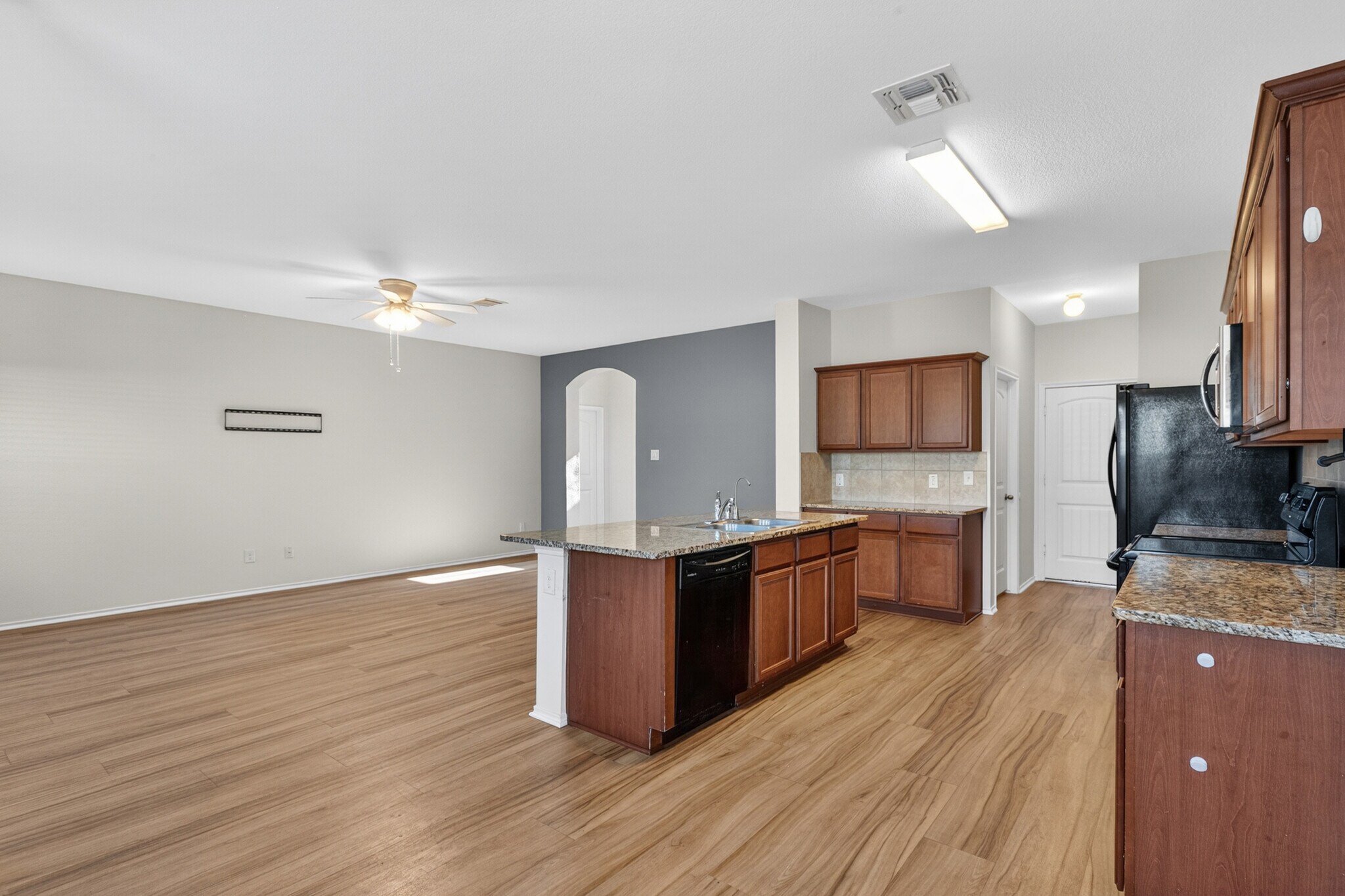 Building Photo - 1702 Wild Rye Cir