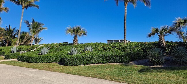 Building Photo - 5500 Old Ocean Blvd