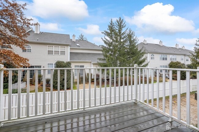 Building Photo - 1707 Ridgeview Ct