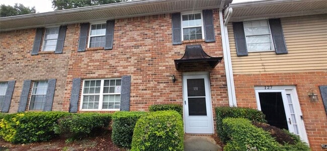 Primary Photo - 131 Northdale Rd