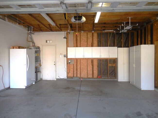 Building Photo - 1079 Stillspring Dr