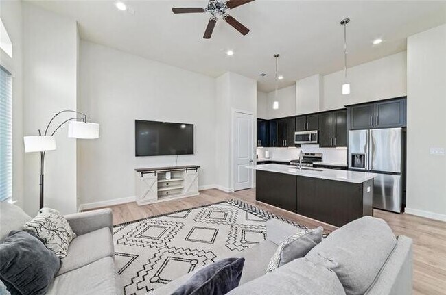 Building Photo - 148 Knightsbridge Park Ln