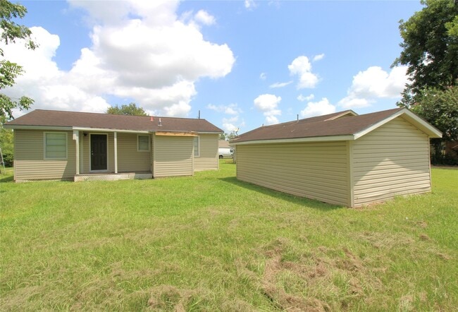 Building Photo - 104 Prewitt Ln