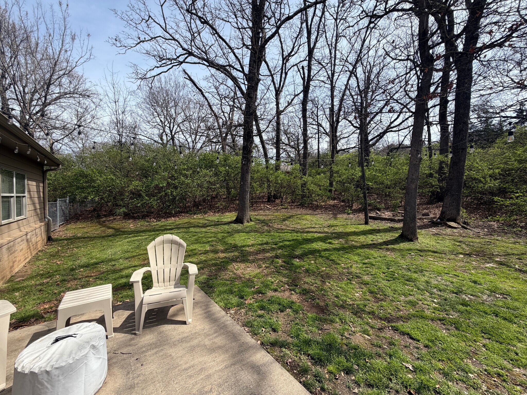 Building Photo - 1244 N Lewis Ave