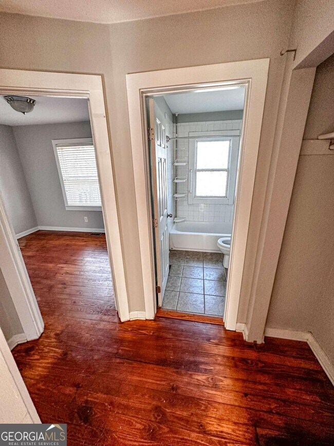 Building Photo - 1895 Francis Ave NW