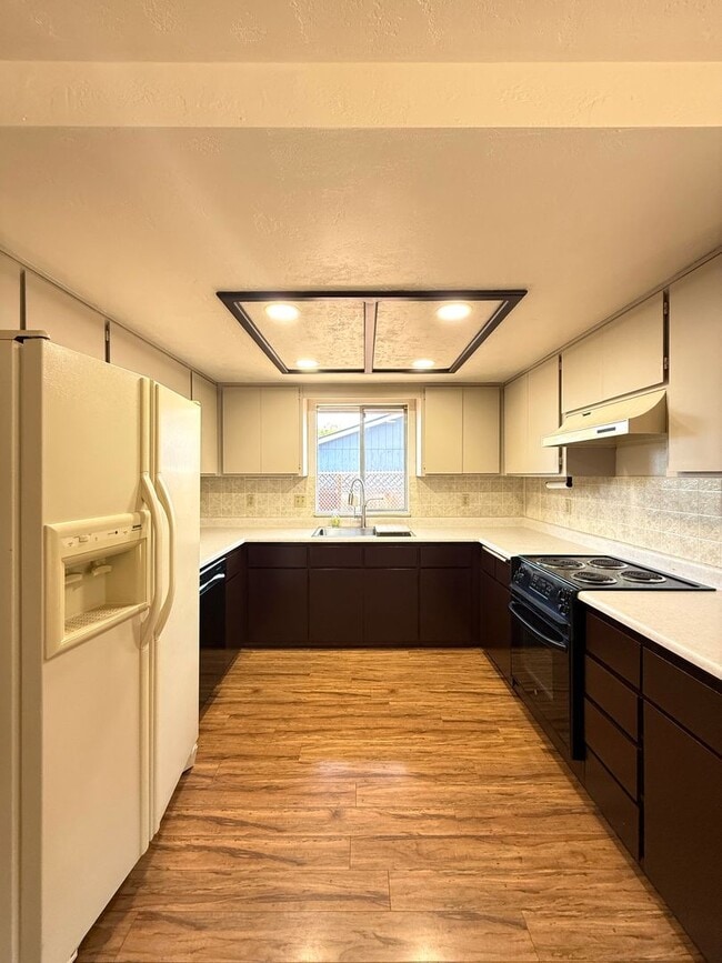 Building Photo - 2900 Terrmont Loop