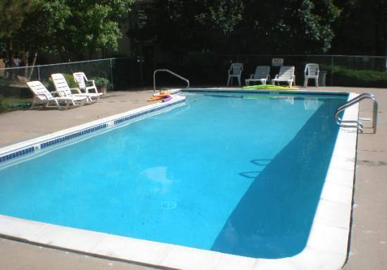 Building Photo - 1ST MONTH SPECIAL, 1/2 OFF!!! 2 Bed, 1 Bat...