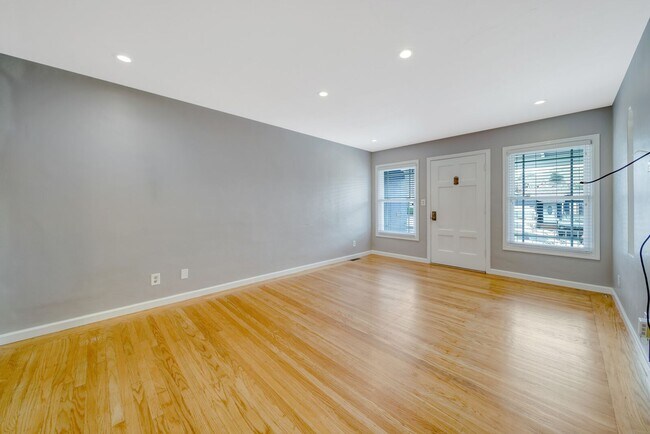 Building Photo - SOUTH SAN FRANCISCO HOME FOR RENT - $4,000/mo