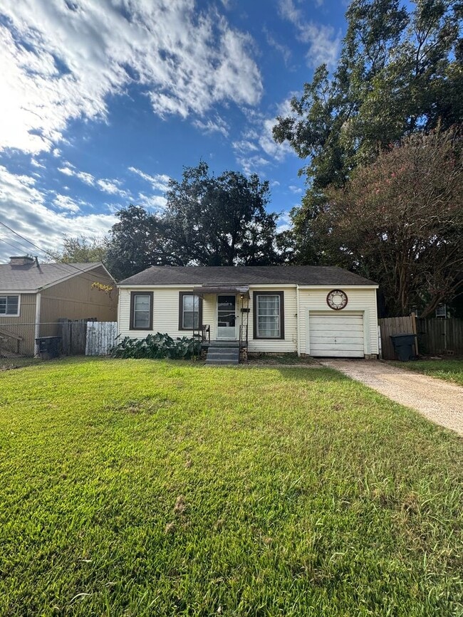 Primary Photo - Rental Property in Bossier City